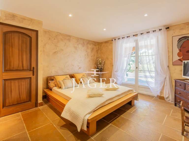 Villa with Sea view Sainte-Maxime - 4 bedrooms - 350m²