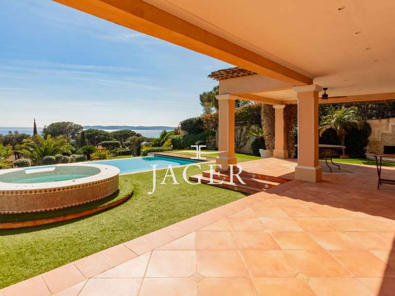 Villa with Sea view Sainte-Maxime - 4 bedrooms - 350m²