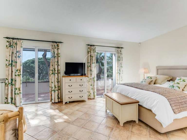 Villa Sainte-Maxime - 5 chambres - 207m²