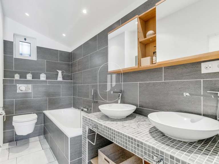 Villa Sainte-Maxime - 5 chambres - 207m²