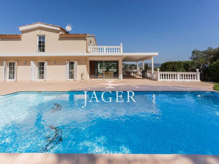 Villa with Sea view Sainte-Maxime - 7 bedrooms - 378m²