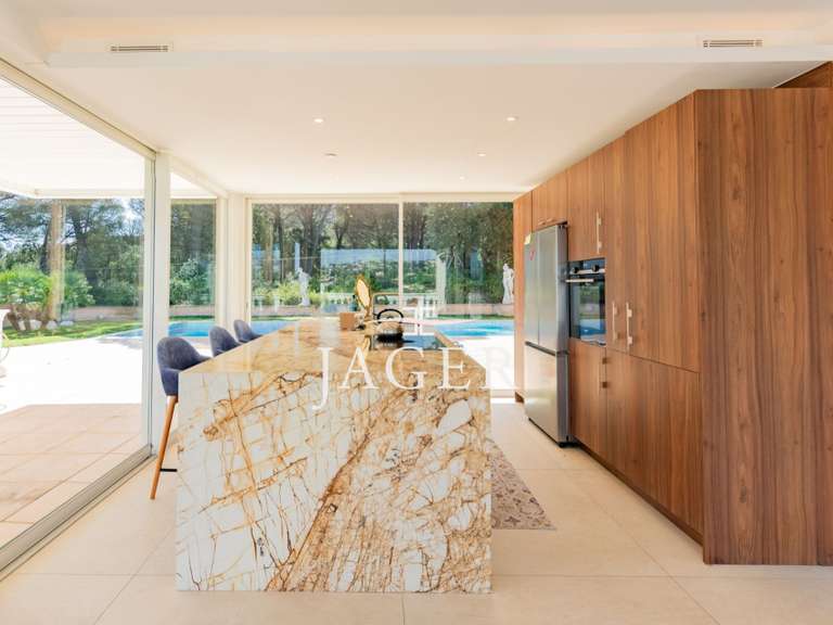 Villa with Sea view Sainte-Maxime - 7 bedrooms - 378m²