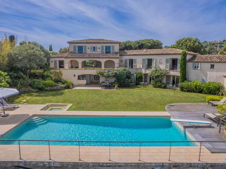 Villa Sainte-Maxime - 7 bedrooms - 310m²