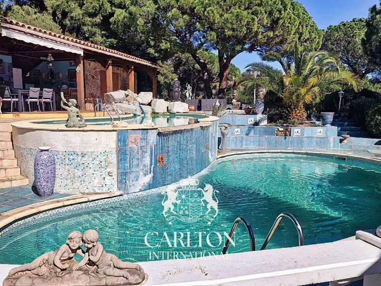 Villa with Sea view Sainte-Maxime - 6 bedrooms - 500m²