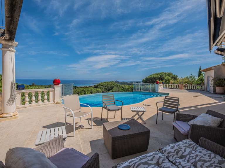 Villa with Sea view Sainte-Maxime - 5 bedrooms - 241m²