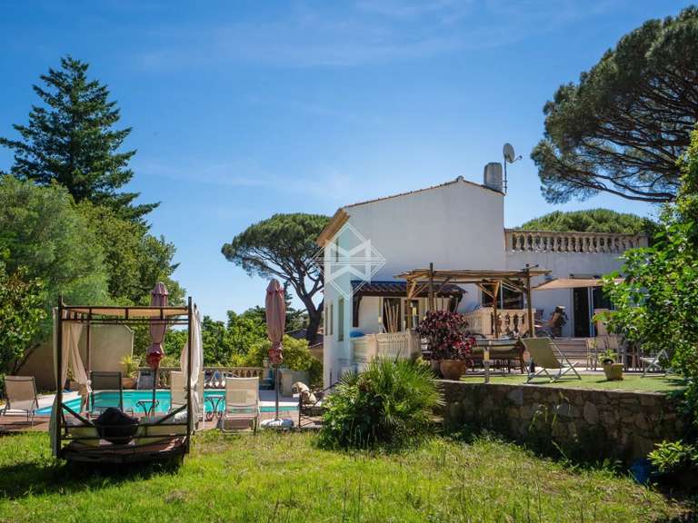 Villa Sainte-Maxime - 4 chambres - 206m²