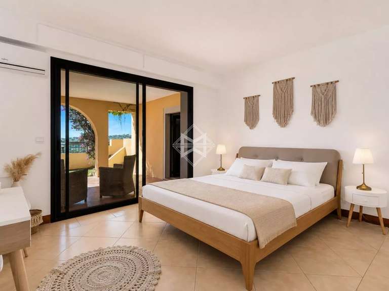 Villa Sainte-Maxime - 6 chambres - 249m²