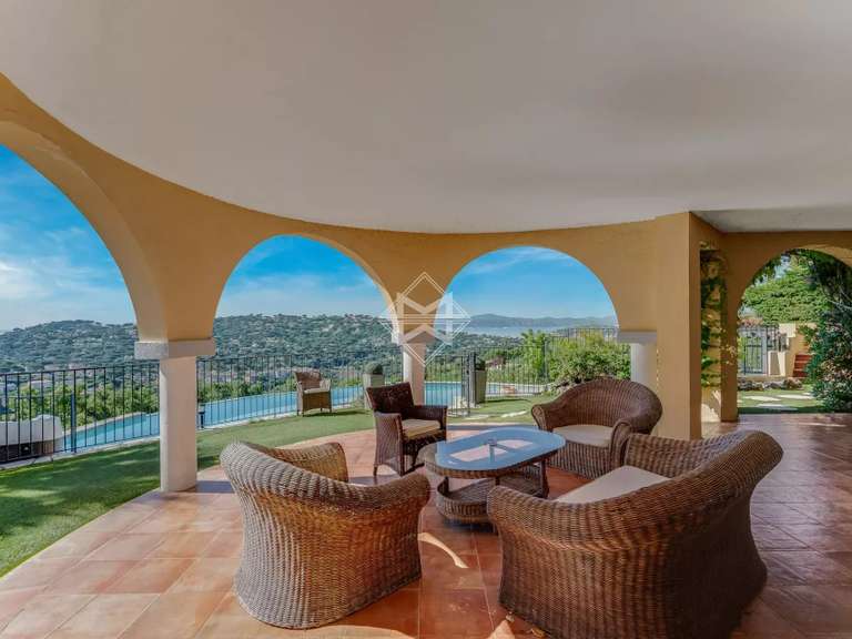 Villa Sainte-Maxime - 6 chambres - 249m²