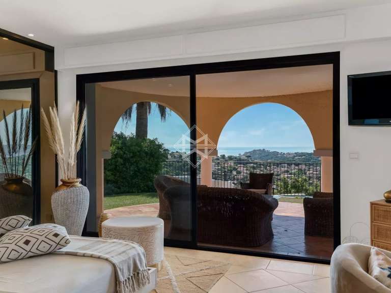 Villa Sainte-Maxime - 6 chambres - 249m²