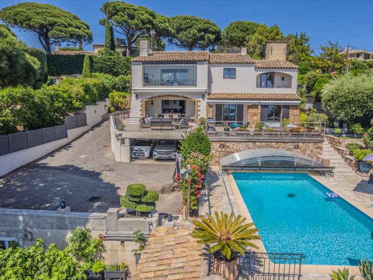 Villa with Sea view Sainte-Maxime - 5 bedrooms - 240m²