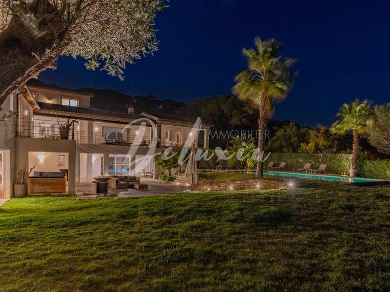 Villa with Sea view Sainte-Maxime - 7 bedrooms - 500m²