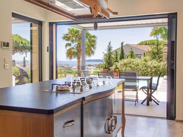 Villa with Sea view Sainte-Maxime - 3 bedrooms - 180m²