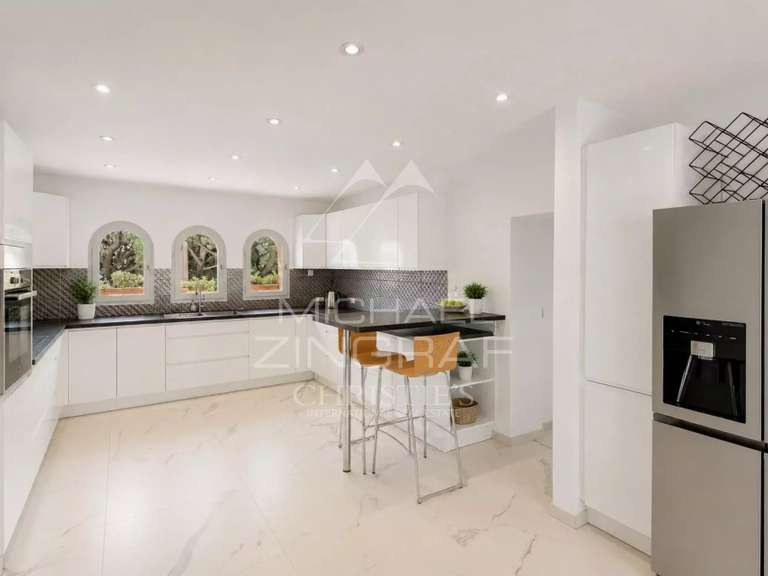 Villa Sainte-Maxime - 6 chambres - 310m²
