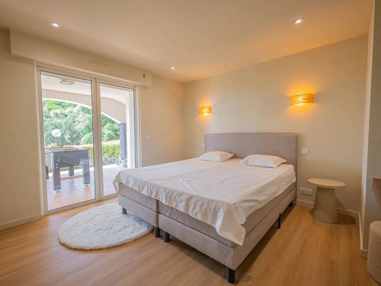 Villa with Sea view Sainte-Maxime - 6 bedrooms - 216m²
