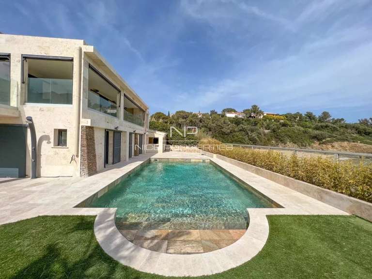 Villa avec Vue sur mer Sainte-Maxime - 5 chambres - 200m²