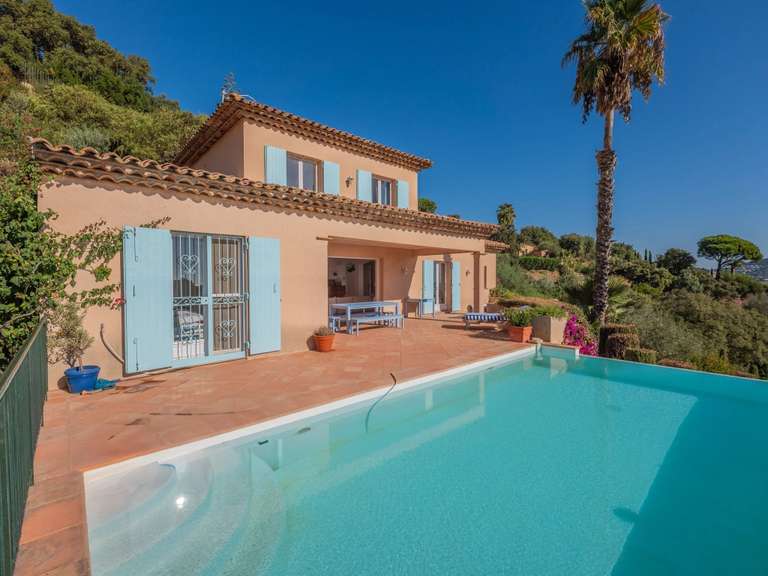 Villa with Sea view Sainte-Maxime - 4 bedrooms - 150m²