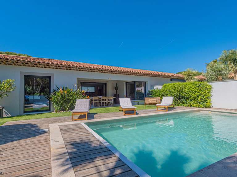 Villa Sainte-Maxime - 5 bedrooms - 166m²