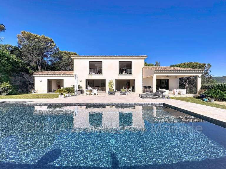 Villa Sainte-Maxime - 4 chambres - 234m²