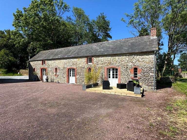 Maison Sainte-Mère-Église - 6 chambres - 400m²