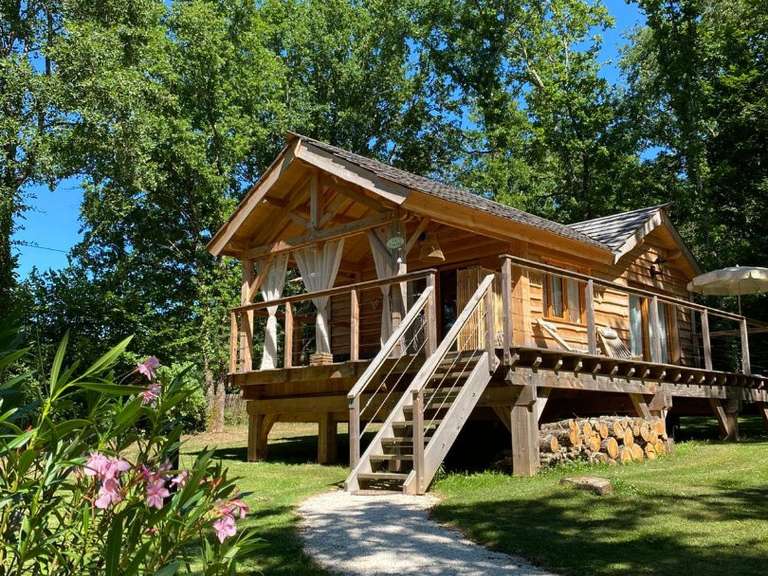 Propriété Sainte-Nathalène - 370m²