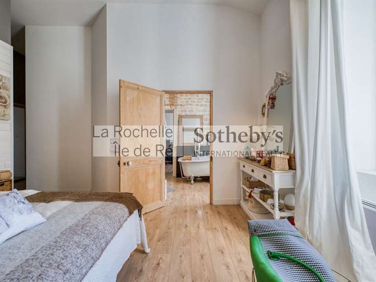 Maison Sainte-Soulle - 5 chambres - 260m²