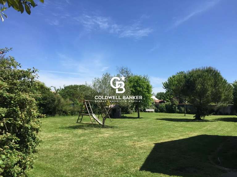 Maison Sainte-Soulle - 5 chambres - 260m²