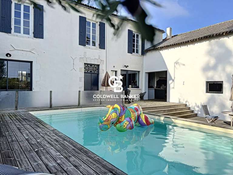 House Sainte-Soulle - 5 bedrooms - 260m²