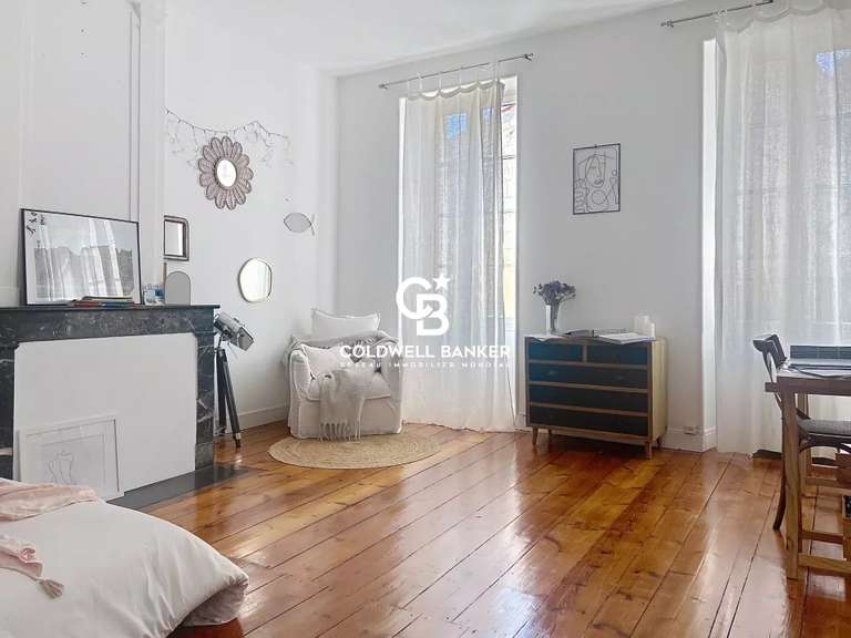 Hôtel particulier Saintes - 6 chambres - 327m²