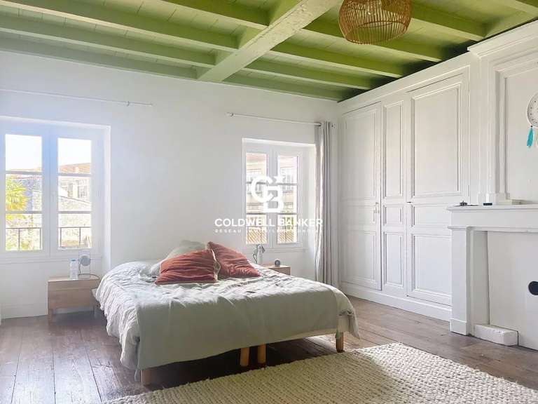 Hôtel particulier Saintes - 6 chambres - 327m²