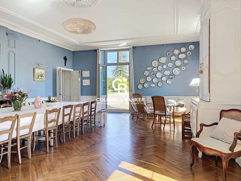 House Saintes - 900m²