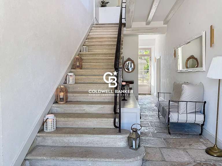 House Saintes - 900m²