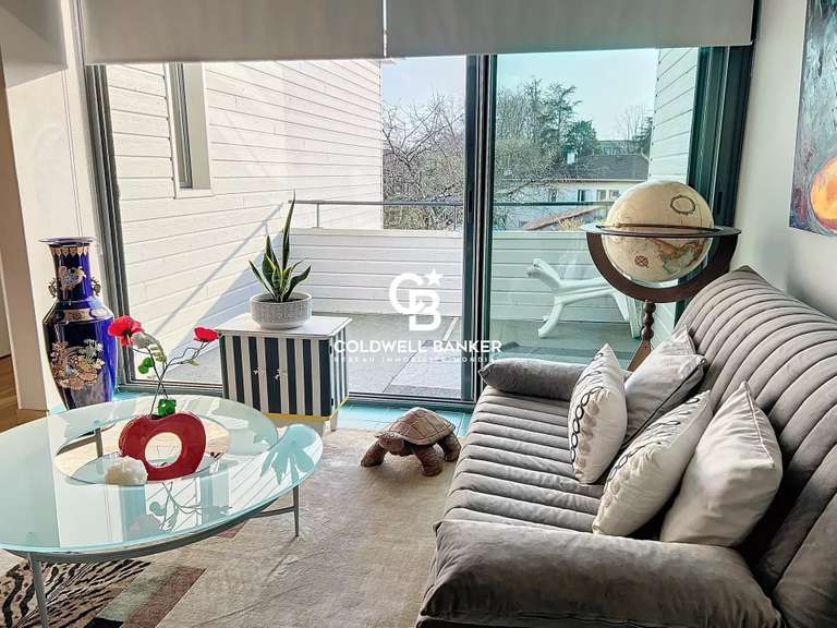 Maison Saintes - 3 chambres - 224m²