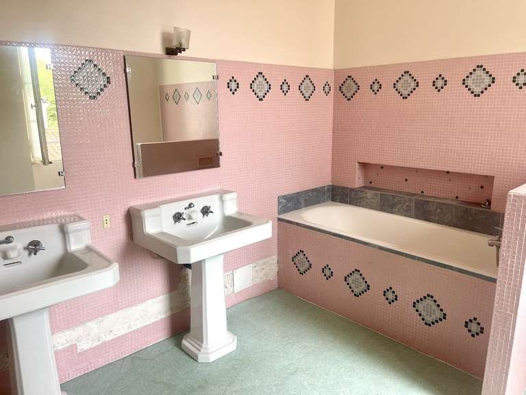 Maison Saintes - 5 chambres - 471m²