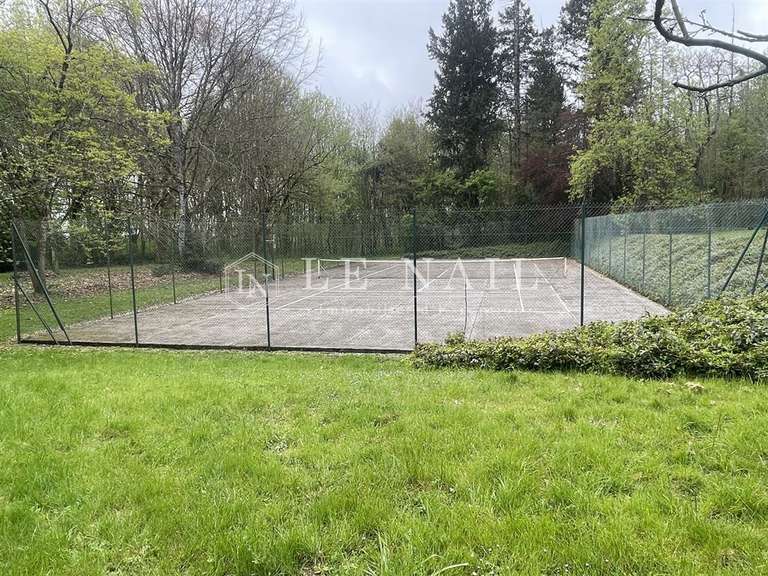 Maison Saintes - 15 chambres - 510m²