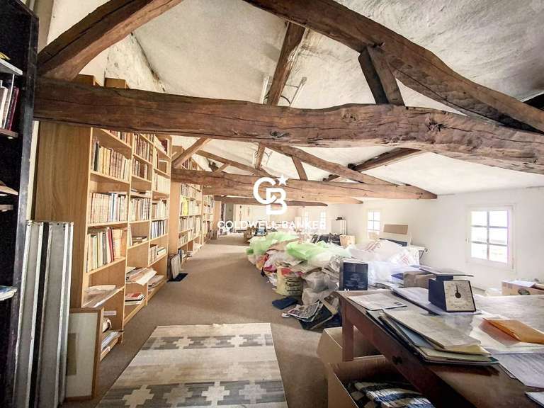 Maison Saintes - 4 chambres - 450m²
