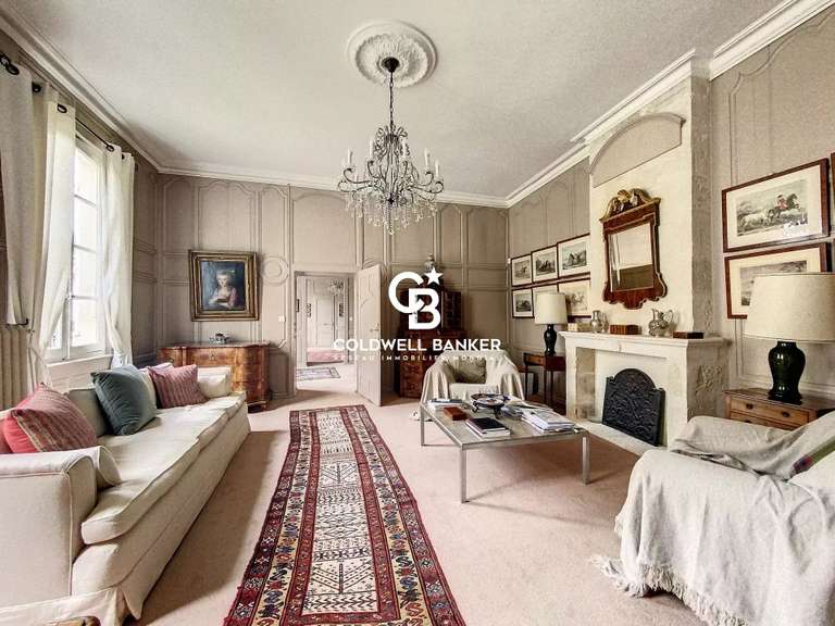 Maison Saintes - 4 chambres - 450m²