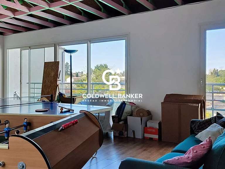 Maison Saintes - 5 chambres - 343m²