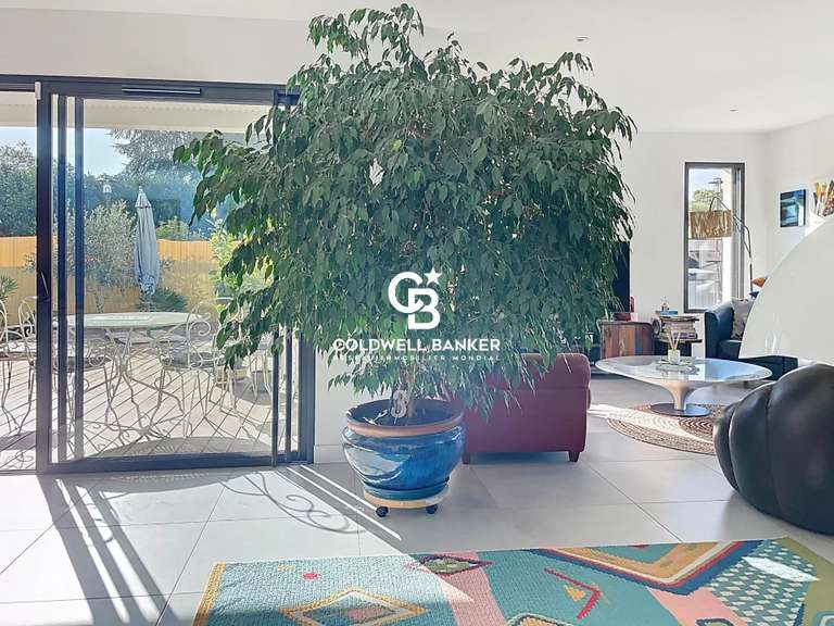 Maison Saintes - 4 chambres - 202m²