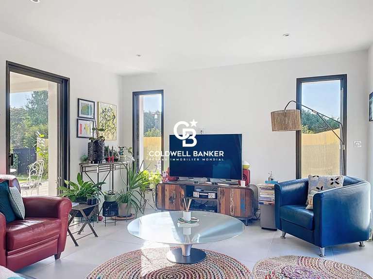 Maison Saintes - 4 chambres - 202m²