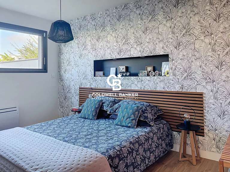 Maison Saintes - 4 chambres - 202m²