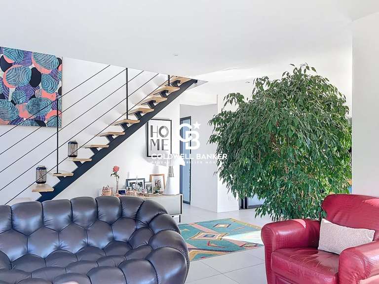 Maison Saintes - 4 chambres - 202m²