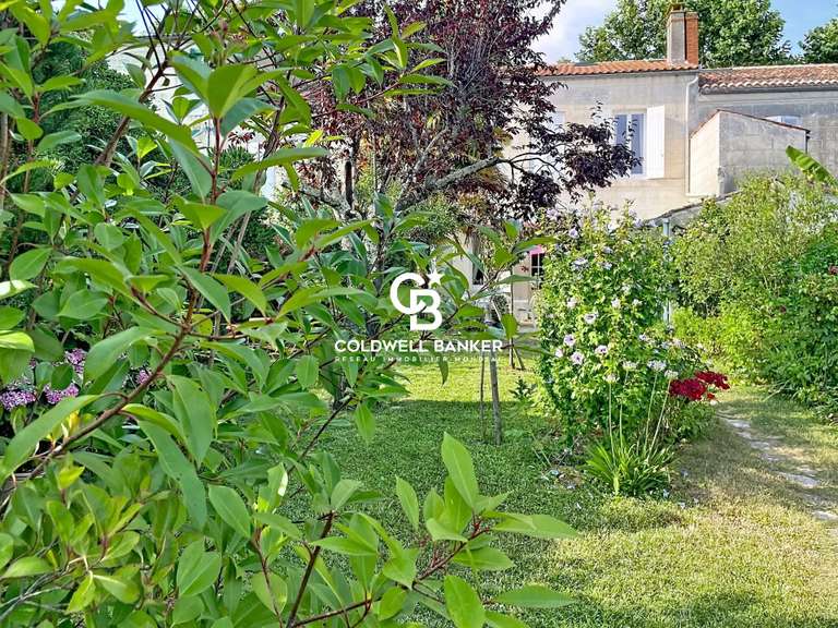 Maison Saintes - 5 chambres - 276m²
