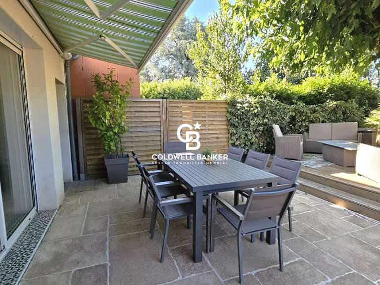 Maison Saintes - 5 chambres - 192m²