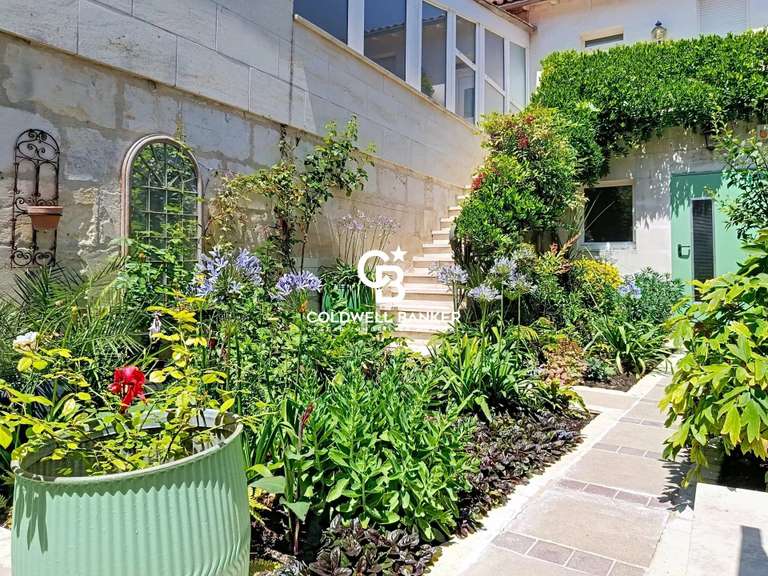 House Saintes - 4 bedrooms - 270m²