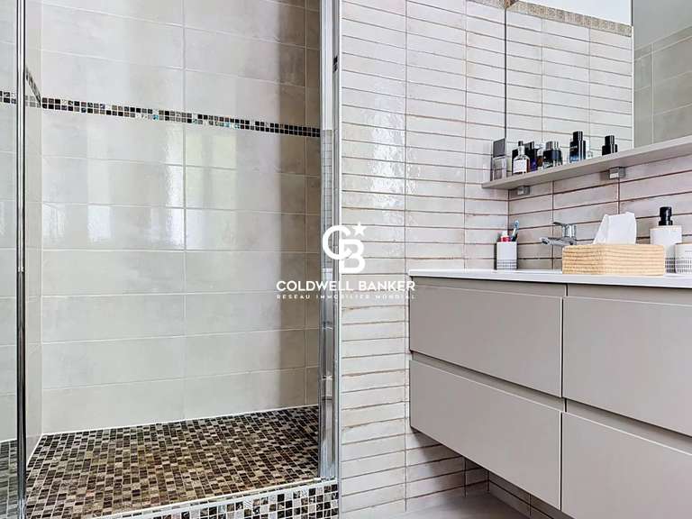 House Saintes - 4 bedrooms - 270m²