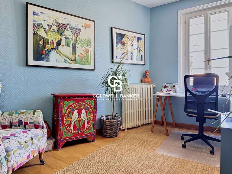 House Saintes - 4 bedrooms - 270m²