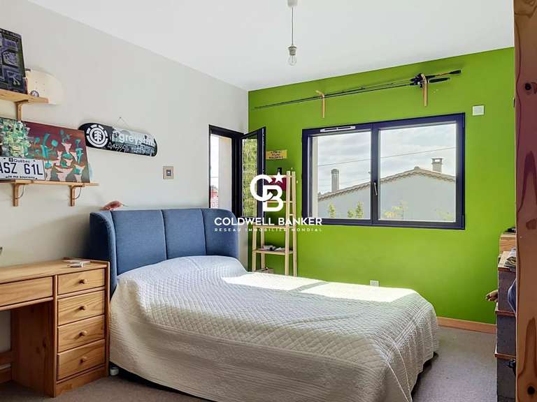 Maison Saintes - 5 chambres - 202m²