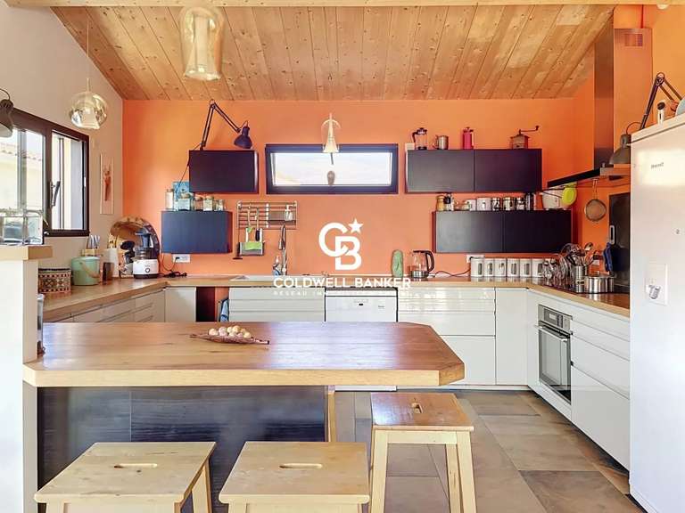 Maison Saintes - 5 chambres - 202m²