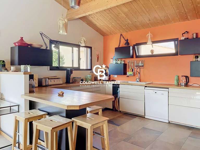 Maison Saintes - 5 chambres - 202m²