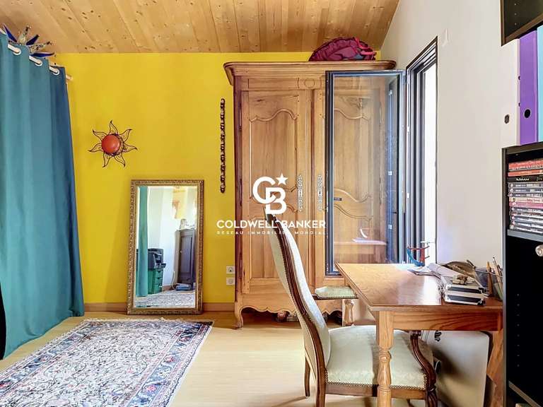 Maison Saintes - 5 chambres - 202m²